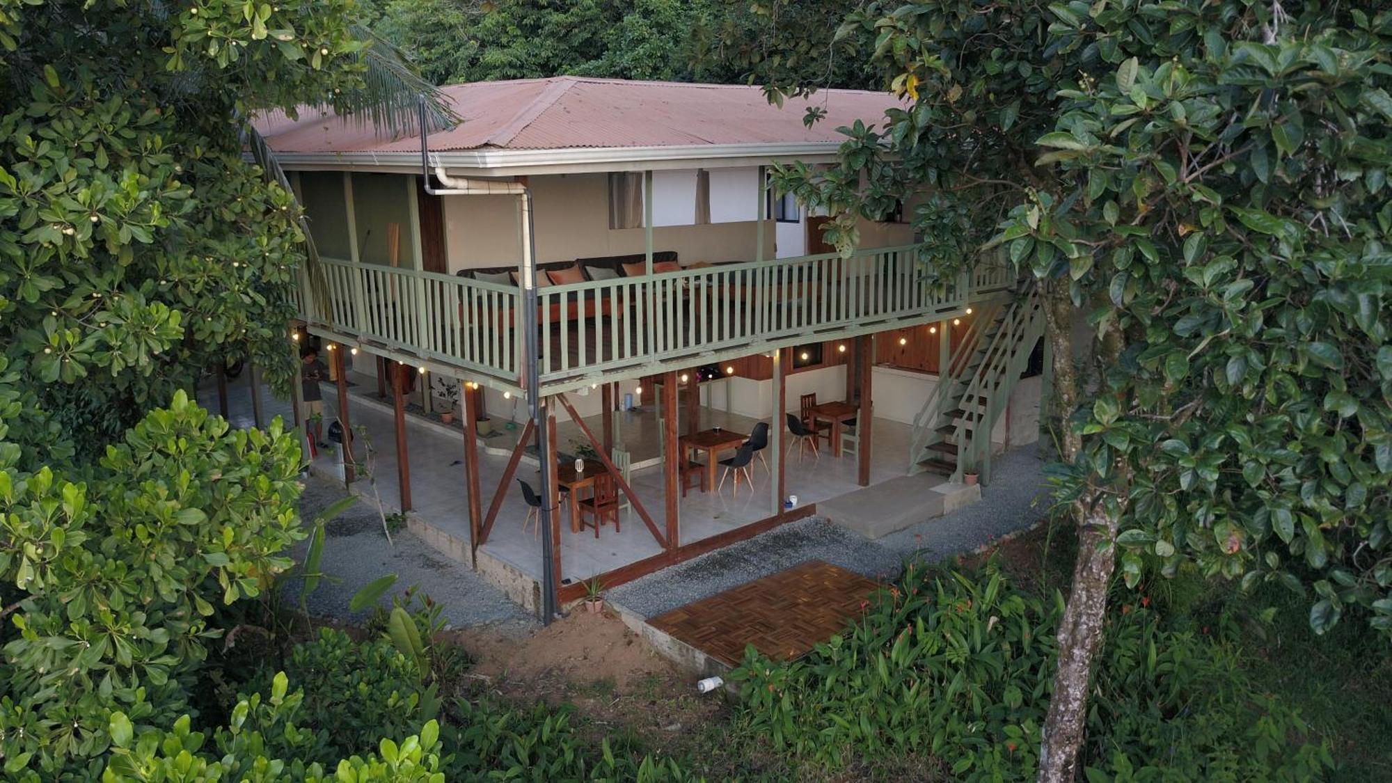 Casa Oh - Oceanview Guesthouse อูวีตา ภายนอก รูปภาพ